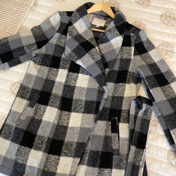 a.n.d eawy checkered coat black and white women fall size medium - Picture 1 of 5